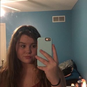 Meet your Posher, Hayley